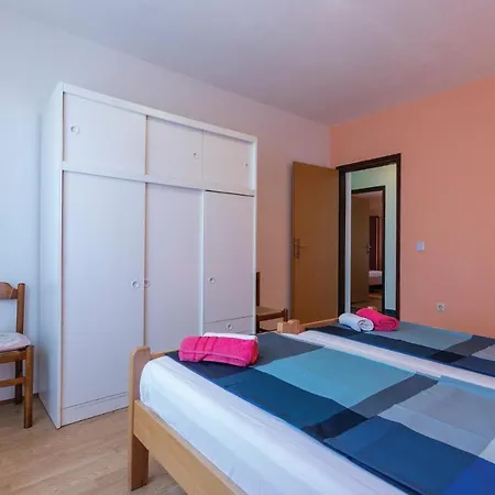 Lovely In With Kitchen Apartment Rovinjsko Selo